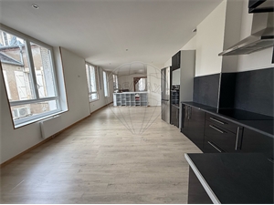 t6 et plus à la vente -   58200  COSNE COURS SUR LOIRE, surface 122 m2 vente t6 et plus - UBI440300546